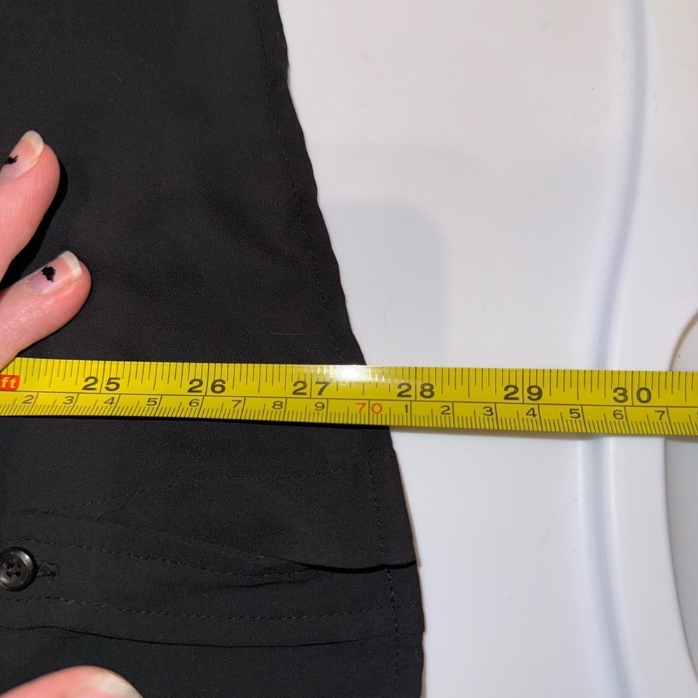 Apt. 9 Essentials Black Button Down Blouse Size M Long Sleeve Roll Tab Shirt Top - Picture 10 of 10